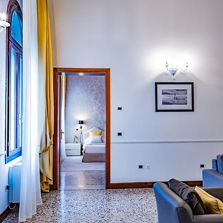 Ca' Del Monastero 4 Collection Up To 8 Guests With Lift شقة البندقية
