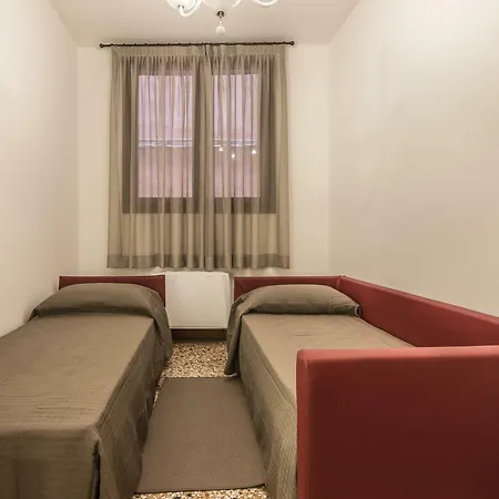 Ca' Del Monastero 4 Collection Up To 8 Guests With Lift Apartamento Venecia